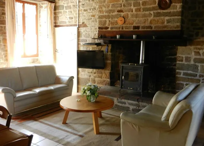 Orbigny Vakantiewoningen * Saint-Pierre-la-Vieille